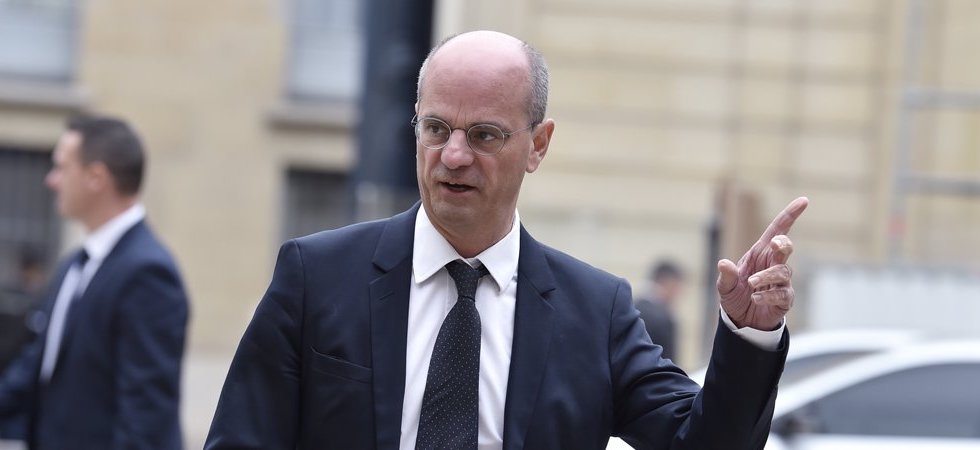 ALERTE ENLEVEMENT
Si vous avez vu cet homme récemment, surtout ne faites rien pour le retenir…