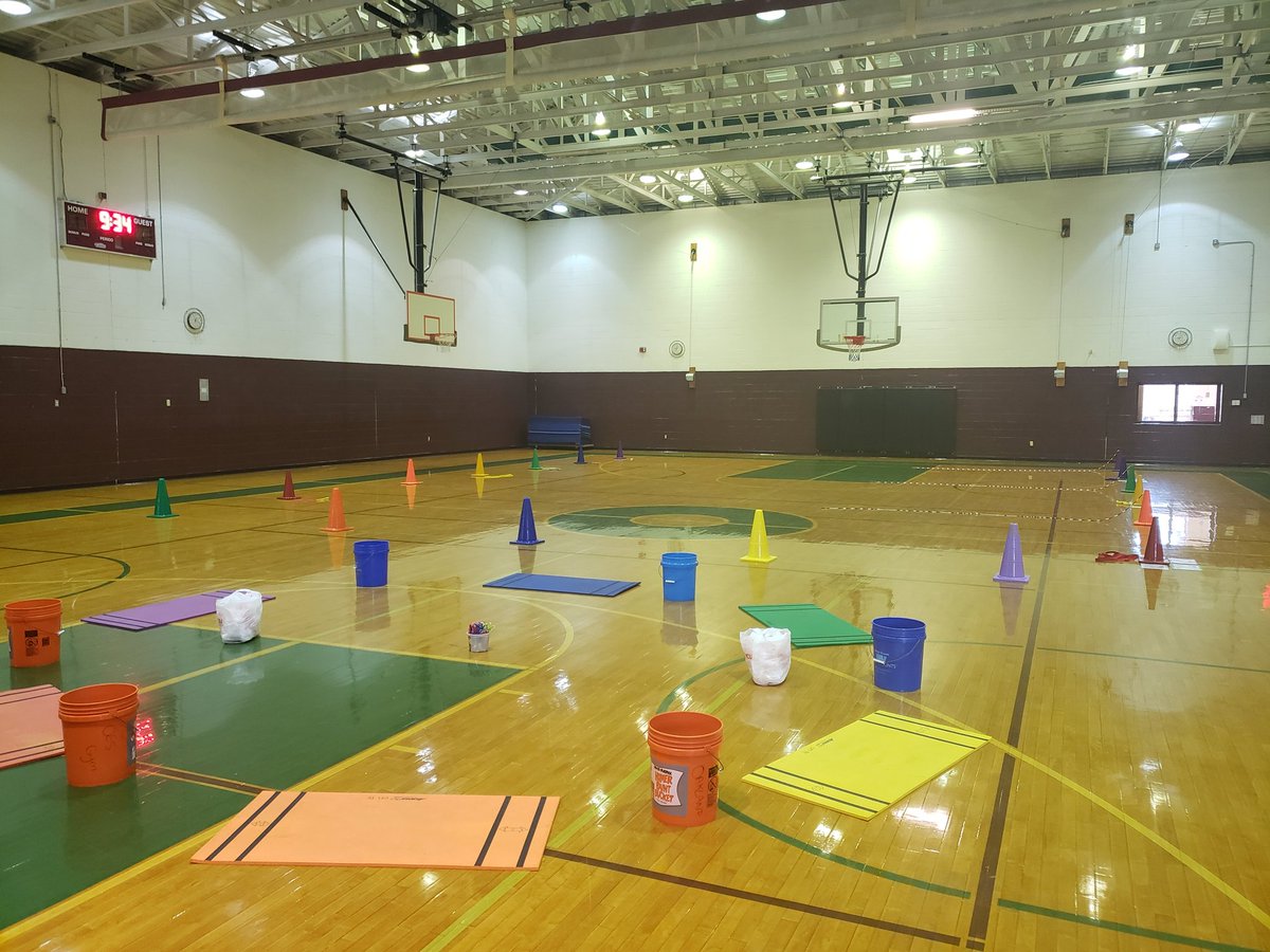 Creating recycled jump ropes from plastic bags with 3-5. Long rope routines, Chinese Jump rope coupled with videos about Tinikling and Double Dutch. #physed #OESBraves #BuildingtheBestSPS