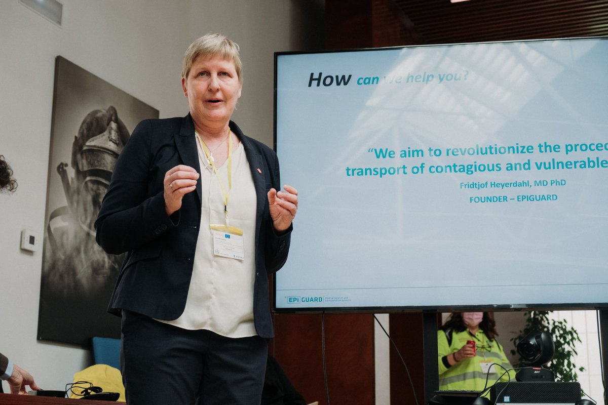 EUeic's tweet photo. Today, 5️⃣ #EUeic #SMEs pitched their #innovations to over 30 procurers at #NOFEARMadrid2022! 🚀 

The event was co-organized by EIC project @NOFEAR_EU and @SamurSocialMAD, the emergency system of Madrid, to address lessons learned from #COVID19. 🚑

More to come. 👀 https://t.co/qWzgm0cHos