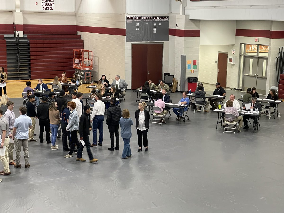 Caleb_Pinyan's tweet photo. Mock Interview Day for Boaz High School Seniors!
Thank you to our community members and industry partners for helping our students prepare for the next chapter in their lives. https://t.co/5FZk5h0jV2