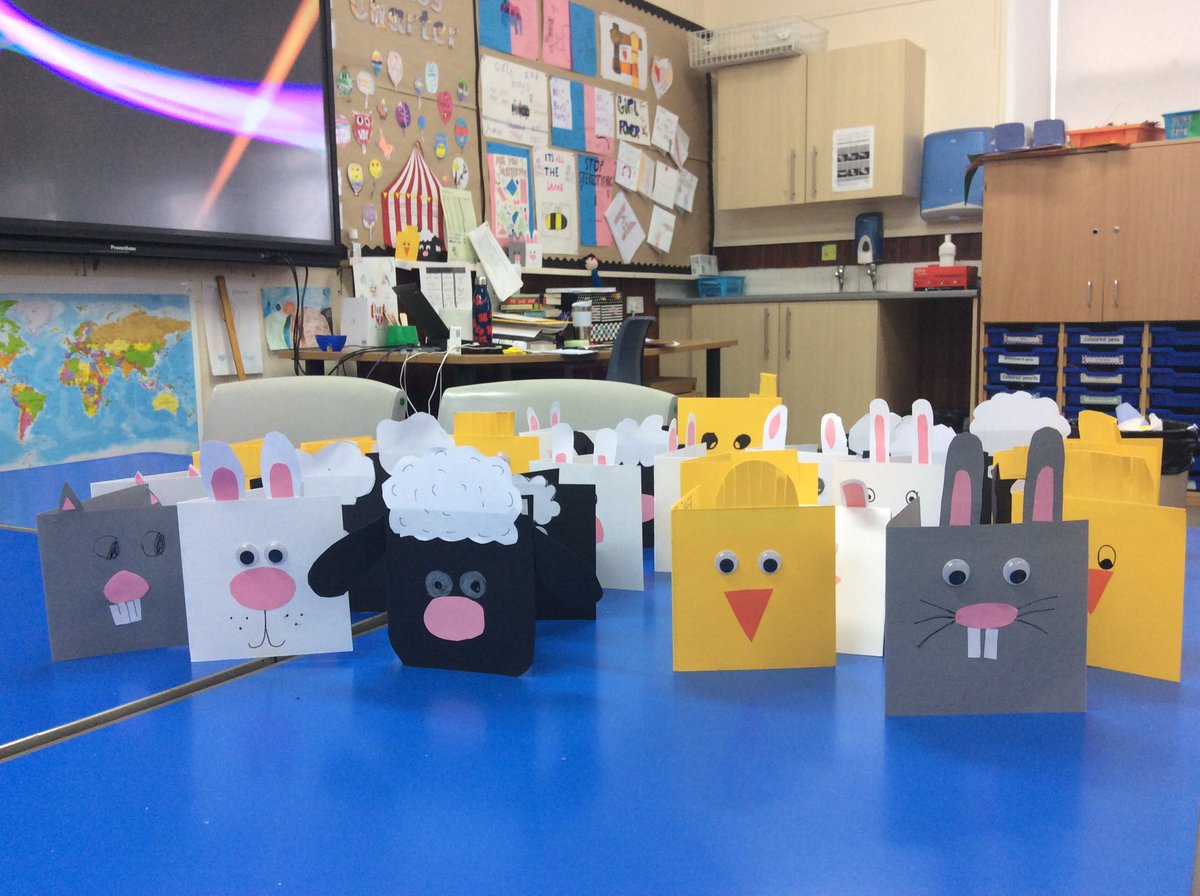 MrsPowell5's tweet photo. We made Easter cards for our P1 reading buddies this afternoon - we hope that they will like them! 🐰🐣🐥🐤@SchoolBroomhill https://t.co/7wlzCyDLN5
