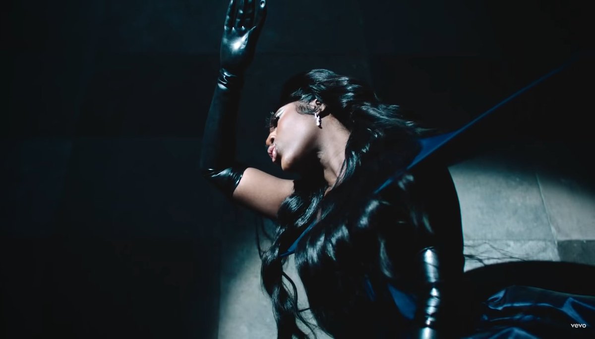 tecoapple_'s tweet photo. 🎧 Bree Runway manifesta o lado romântico no single e videoclipe de “Somebody Like You”.

🔗 https://t.co/Wt8gCSf0La https://t.co/aroWA6o9NE