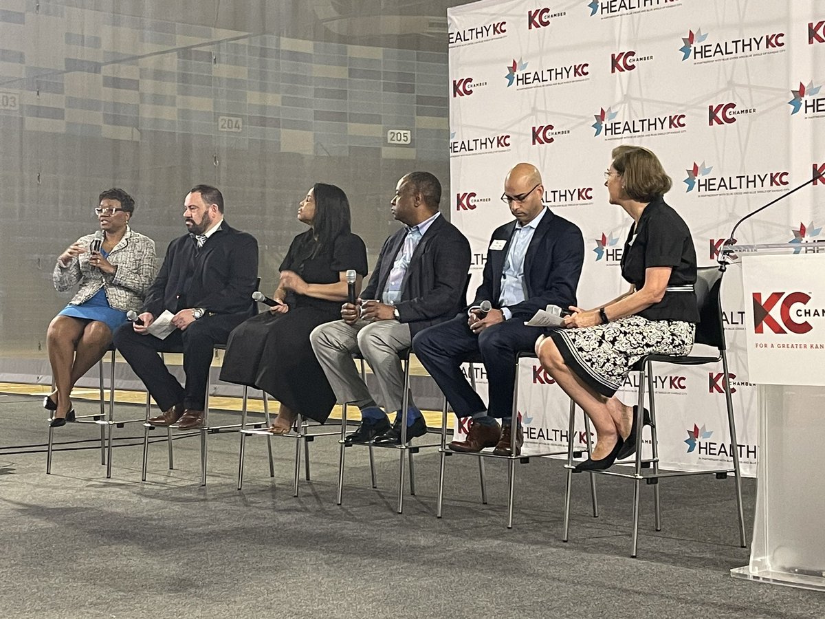kcchamber's tweet photo. Thanks to everyone for attending this morning’s @WeAreHealthyKC Breakfast &amp; Vendor Expo! https://t.co/9lAEJxbrma