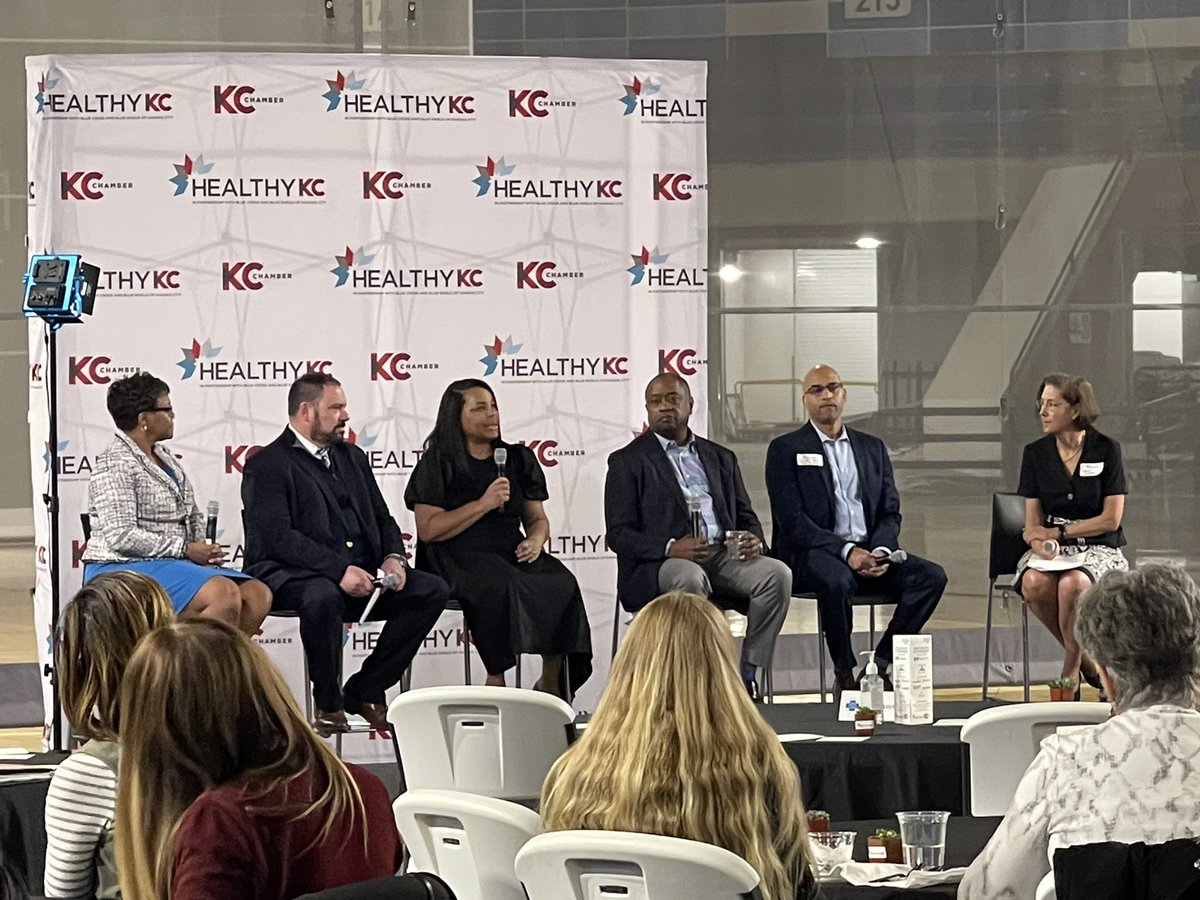 kcchamber's tweet photo. Thanks to everyone for attending this morning’s @WeAreHealthyKC Breakfast &amp; Vendor Expo! https://t.co/9lAEJxbrma