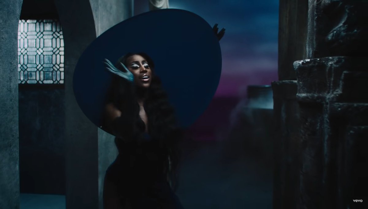 tecoapple_'s tweet photo. 🎧 Bree Runway manifesta o lado romântico no single e videoclipe de “Somebody Like You”.

🔗 https://t.co/Wt8gCSf0La https://t.co/aroWA6o9NE