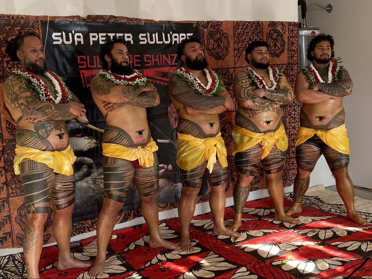 PaulaOlie's tweet photo. REBORN. REVIVED. TATATAU.
5 Brother in Texas by Su’a Peter Suluape 🦇🇹🇴 #suluape #tatatau #tavaka #tongan #tonga https://t.co/PnHafdRwAa