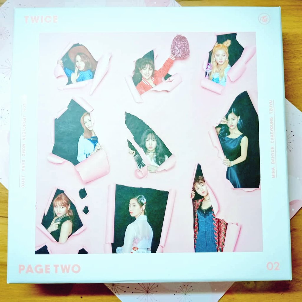 small_snail985's tweet photo. 🍭開箱第二張迷你專輯
《PAGE TWO》
1. CHEER UP
2. Precious Love
3. Touchdown
4. Tuk Tok
5. Woohoo
6. Headphone
7. I'm Gonna Be A Star
#twice #cheerup #pagetwo #albumunboxing #nayeon  #jungyeon #momo #sana #jihyo #mina #dahyun #chaeyoung #tzuyu https://t.co/DoxSG2LVql