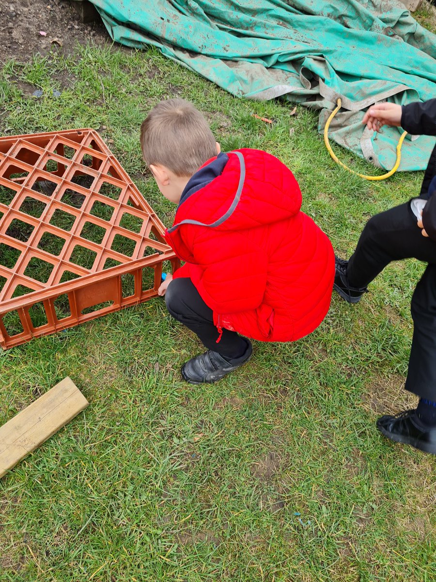 Lots of fun in P2 today. We had to solve the maths questions and crack the code to find out where the easter eggs were hidden. We found them in the messy garden and we even did some writing🍫🐇@dedridgeps