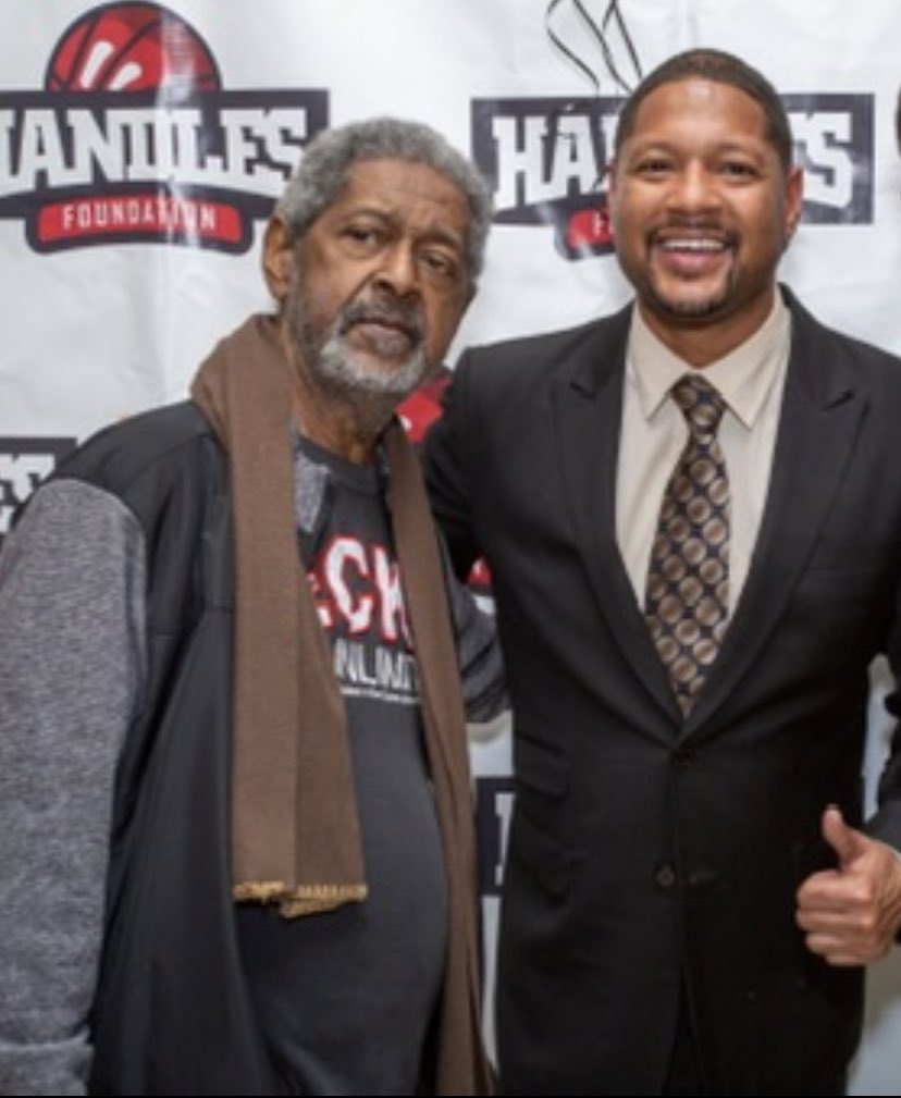chrishandles's tweet photo. A year ago today I lost my Hero, my Father Ralph Franklin. I will continue everyday to live a life that makes my Father proud and to live up to the legacy he instilled in me. Tough day tho….#missingmypops #cherishyourlovedones #amazingman https://t.co/A252ykh9XR