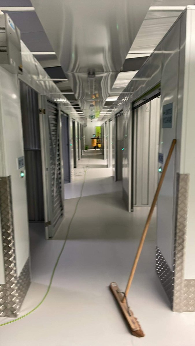 quick_storage's tweet image. Our new rooms are coming along in Peterborough as the team work hard to finish the cleaning so the public can use them.
#selfstorage #securestorage #peterborough #Quick #Convenient #Secure