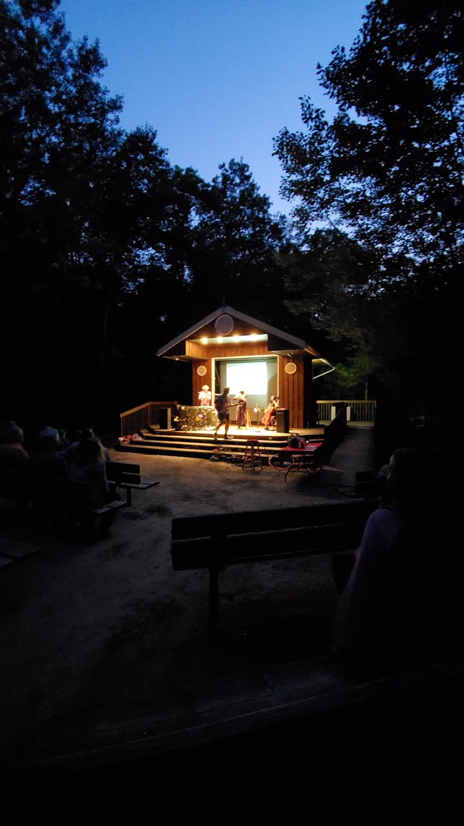 The Summer Concert Series is back! The Friends are excited to announce the annual summer concert that takes place in the Park Amphitheater will return this summer. Applications for performers during the upcoming summer season are open
Link to application: friendsofkillarneypark.com/summer-concert…