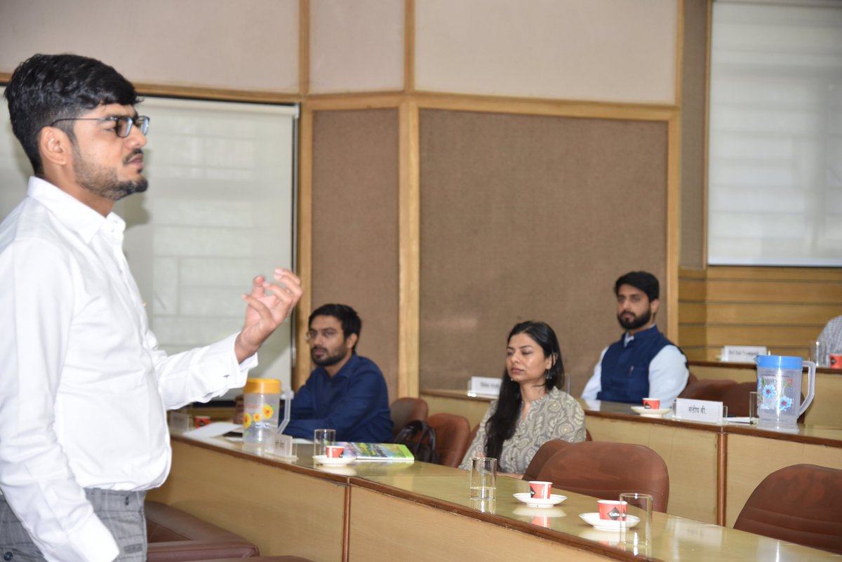 iis_now's tweet photo. Be a keen listener!
Gather ideas!
Conceptualize!
And implement
#Communicationcampaigns
Within the framework of Govt rules to take forward @BOC_MIB's mandate.
- Shri Santosh Ajmera, Director, #ECI
#IIStraining
@ECISVEEP
@SpokespersonECI https://t.co/vXfFGwO4sW