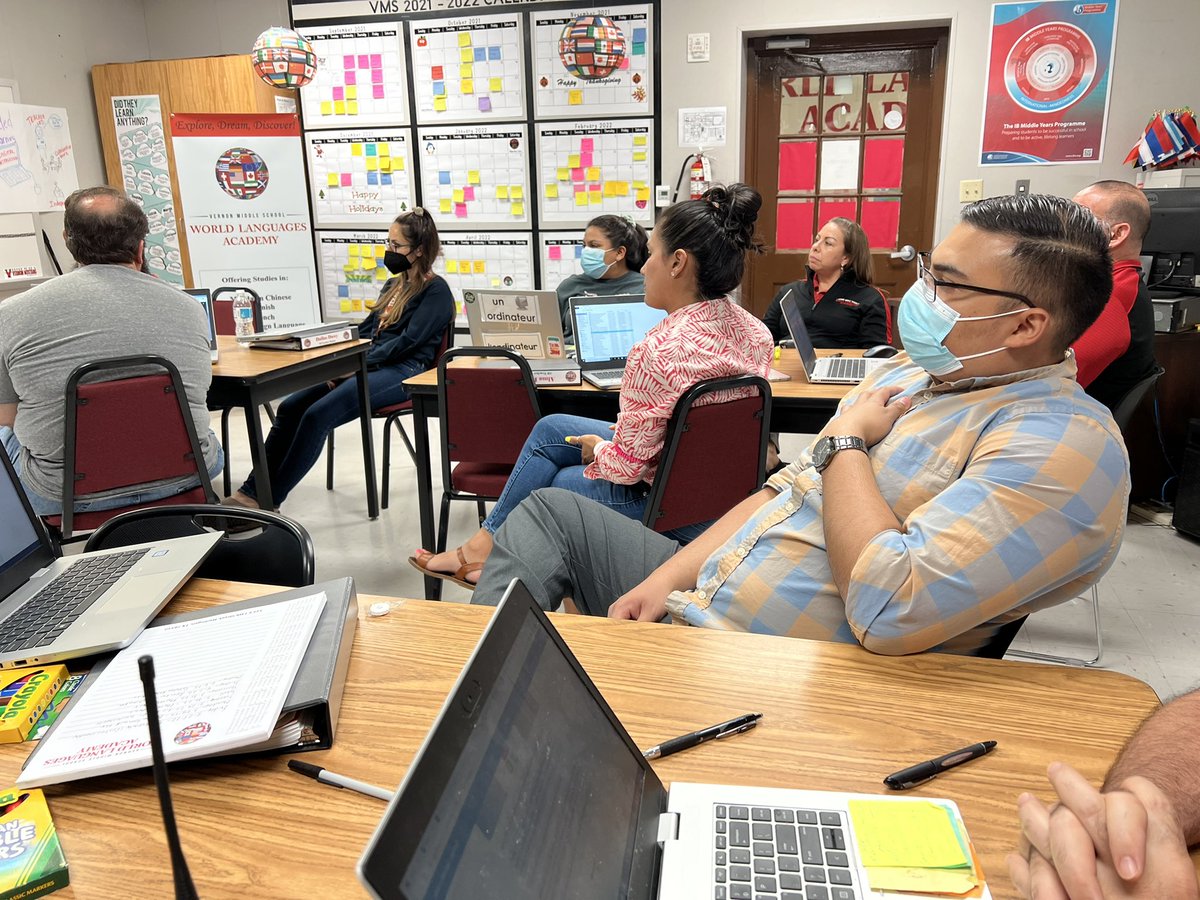 Our teachers always learning and working for student success! Our instructional coach rocks! ❤️🖤🌎🏆 Connecting IB &amp; blended learning. <a href="/PaoGonzalez0508/">Paola Gonzalez</a>