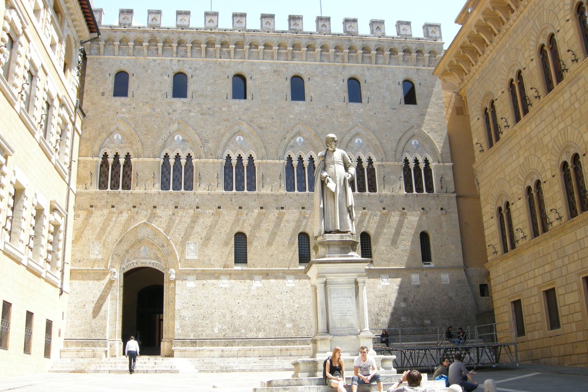 SkyhawkAggie's tweet photo. Learn about Banca Monte dei Paschi di Siena the oldest bank in the world. There will be another information session about UTM in Siena: A study-abroad in Italy on Thursday, March 31 in Room 36 of the UTM Business Building at 12:15pm. Pizza! https://t.co/k2AwIHms9E. #ItalyStudy https://t.co/dbTAWgpyZl