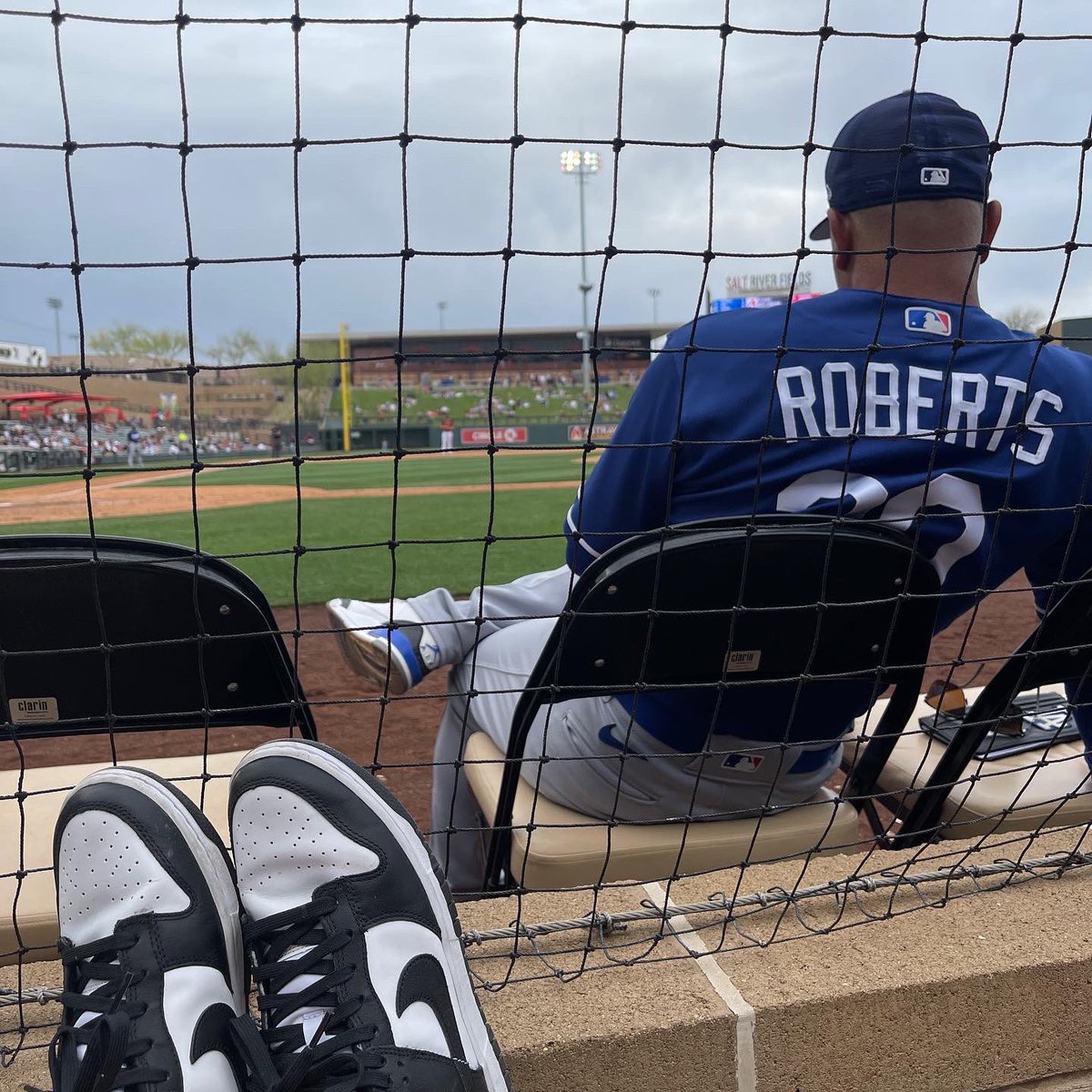 RadicalRiss's tweet photo. I mean I might be a Dodgers fan after sitting behind #docroberts the entire game! What a cool guy! Will never forget our watch/sneakers convo. #daveroberts #ladodgers https://t.co/MmtwftTjJH