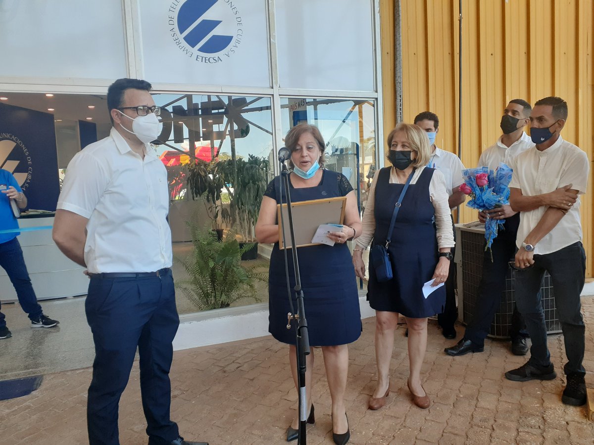 Malby92566515's tweet photo. #Etecsa #LaHababa #Cuba Inaugura Centro Multiservicios #Digital en Recinto Ferial Expocuba durante la 1ra Feria de Desarrollo Local del 28 de marzo al 3 de abril de 2022 https://t.co/X3BJHUK39U