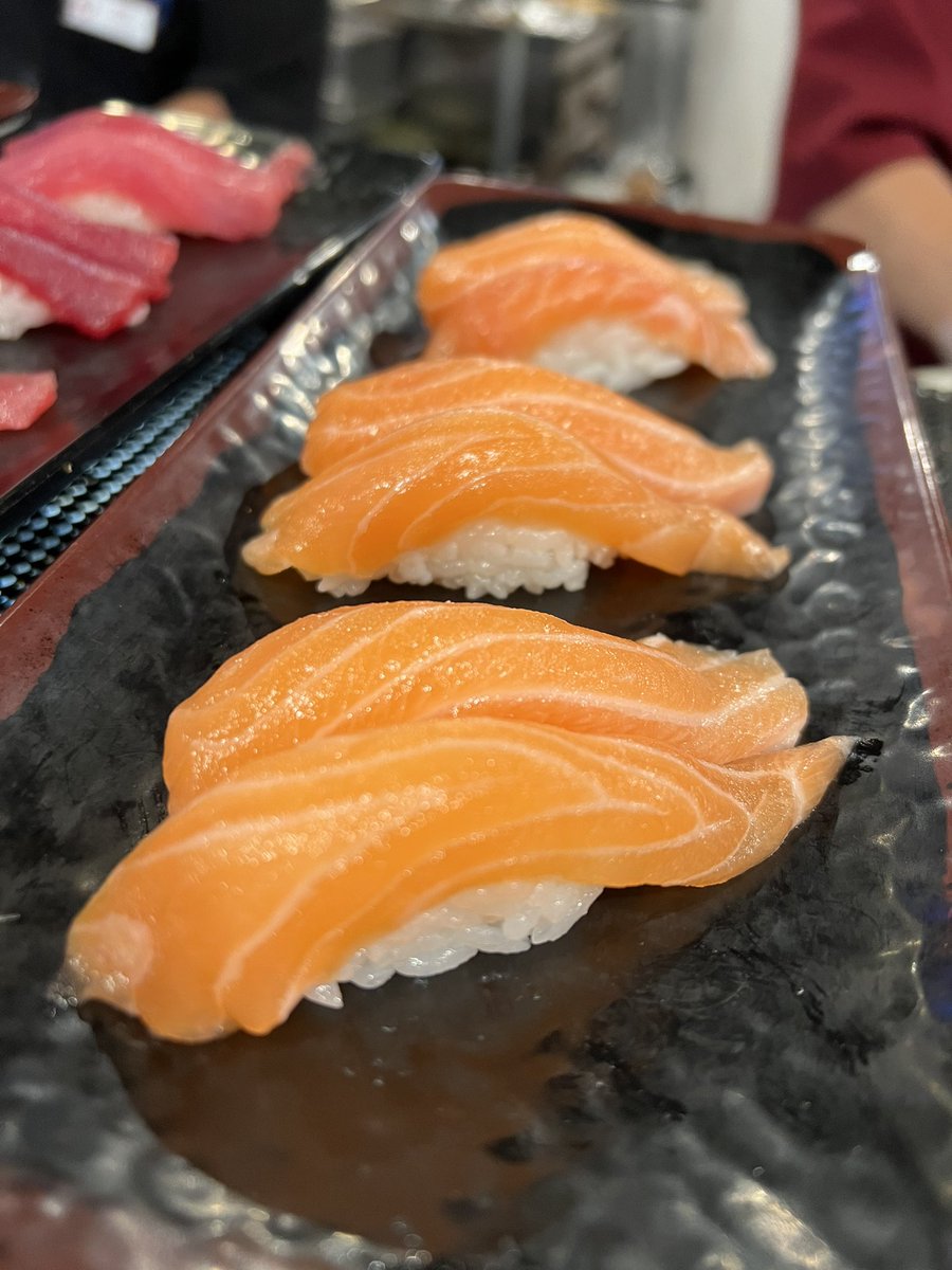 TastingVegasBea's tweet photo. I really enjoyed Hikari #sushi last night ❤️ Whats your favorite #aycesushi in #Vegas? https://t.co/xgqvtxWWWQ