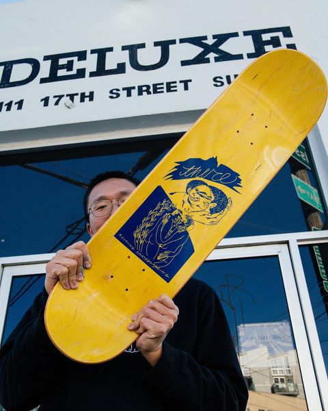 Deluxe Distribution tweet media