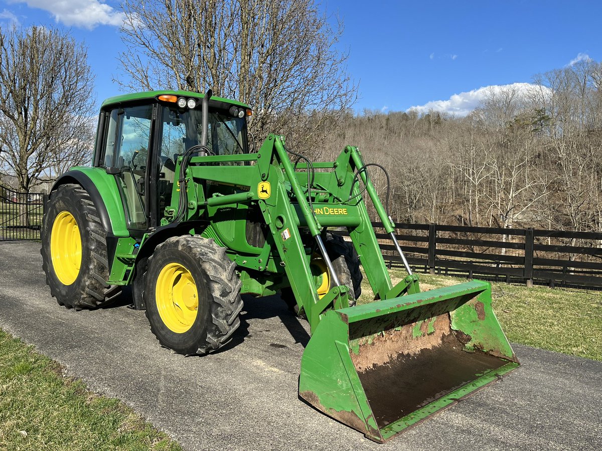 Fieldstaff5's tweet photo. A couple of the featured items on the Grassy Run Farms Equipment Reduction Online Only Auction April 5 &amp; 6. Sale hosted the and can be viewed at https://t.co/2RGIymcCIf. Inspection Day April 2! https://t.co/Efiu5Zog2T