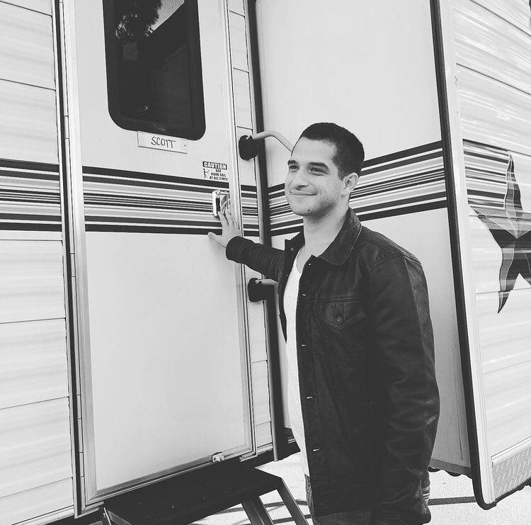 TEENWOLFMTVI's tweet photo. New Bts Pics From The Set 🥺❤️.
#TeenWolfTheMovie #TeenWolf https://t.co/D9TMdXWXGO