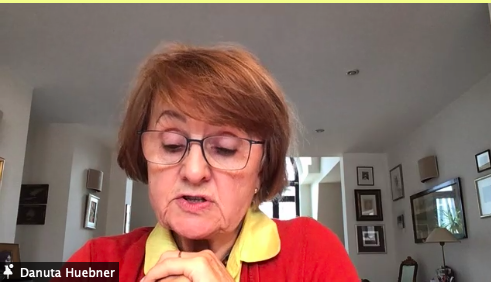 FocusEuropepl's tweet photo. "Jesteśmy wyjątkowym państwem, jeżeli chodzi o stosunek do strefy euro" - prof. @danutahuebner
#UkraineRussiaWar #Covid_19 #EU #gospodarka
#ekonomia #podatki #YLFE https://t.co/6DJB1prHsN