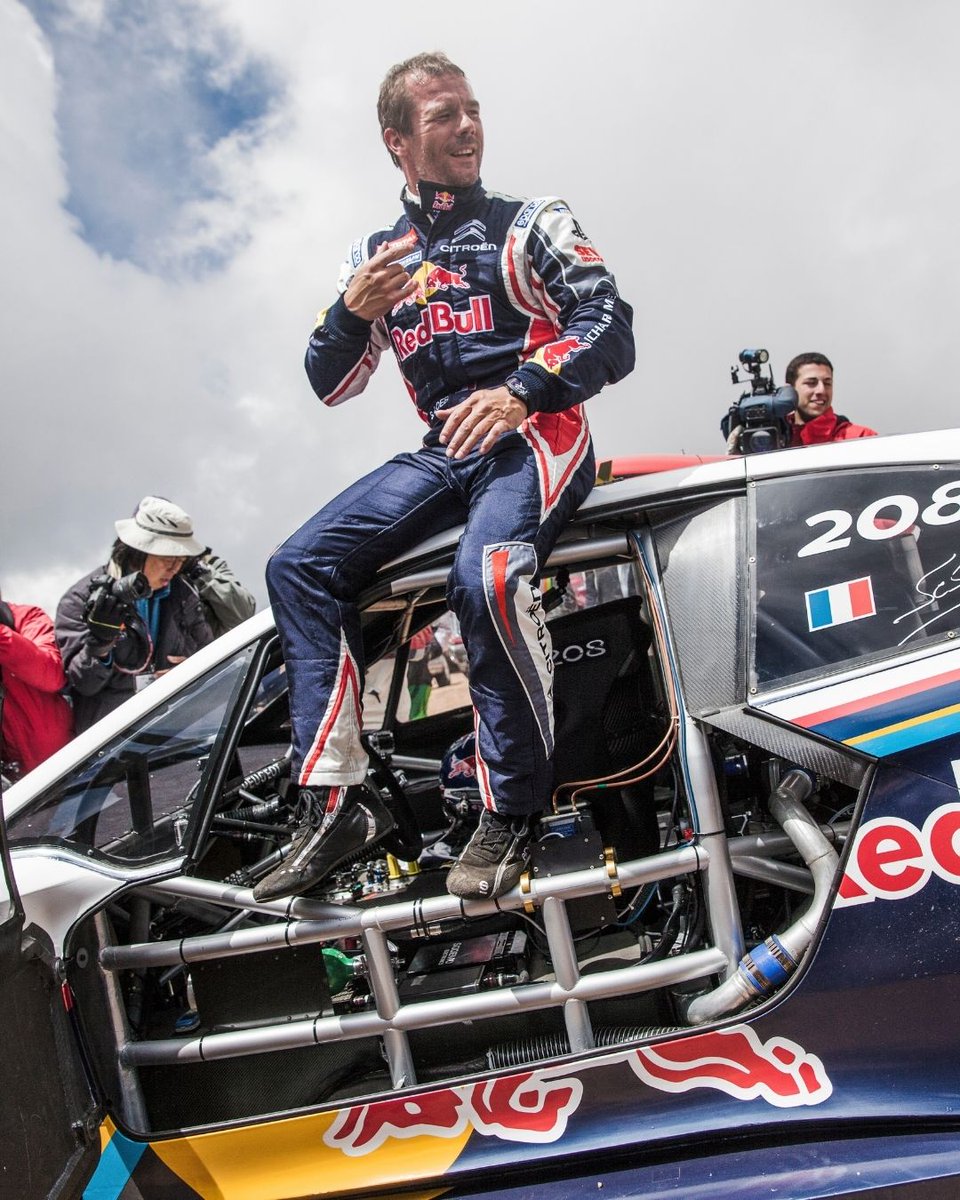 autohebdo's tweet photo. Impossible de résumer la carrière de @SebastienLoeb en un tweet de 4 images. 
Le Collector dédié à la carrière du plus titré des pilotes automobiles français de l’histoire est disponible en kiosque ou sur https://t.co/hOOL4NEdw4 https://t.co/WcD7xfBtNF
