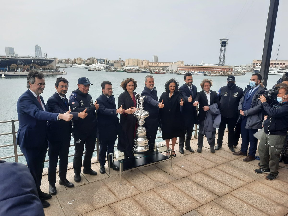Las instituciones de Barcelona anuncian la designación oficial como sede de la 37a Copa América.

#AmericasCup  #AC37