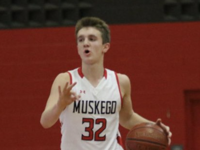 LUKE BARA TALKS COLLEGE COMMITMENT ny2lasports.com/article_one.as…