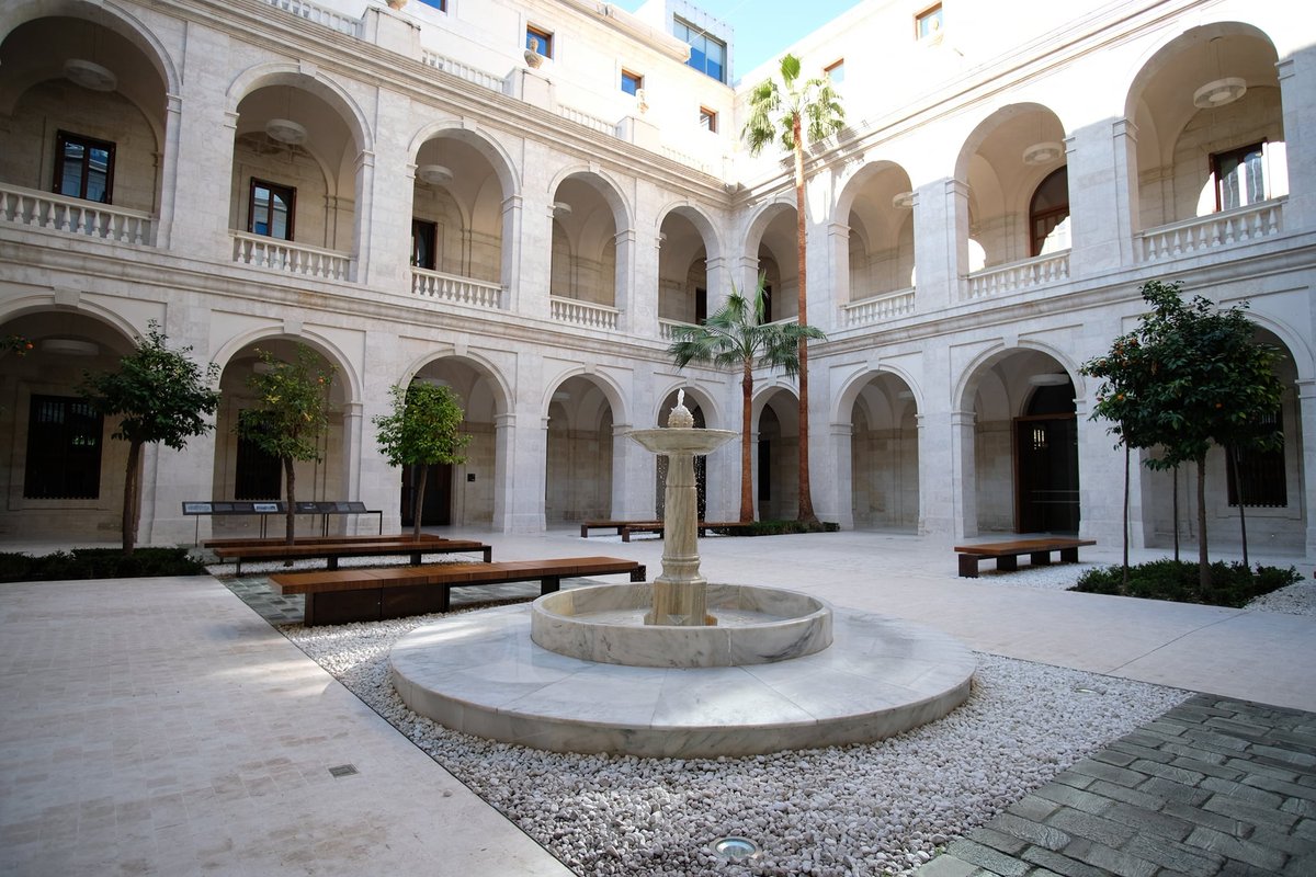 CONCIERT0
Domingo 3 de abril - 12 h.

MALAGA CAMERATA Y CORO DE LA UNIVERSIDAD DE MÁLAGA - PARÍS - MÁLAGA.
El romanticismo desde los ojos de Gounod, Bizet y Ocón
Director Musical: Santiago J. Otero Vela
En colaboración con la Orquesta Filarmónica de Málaga
ENTRADA LIBRE