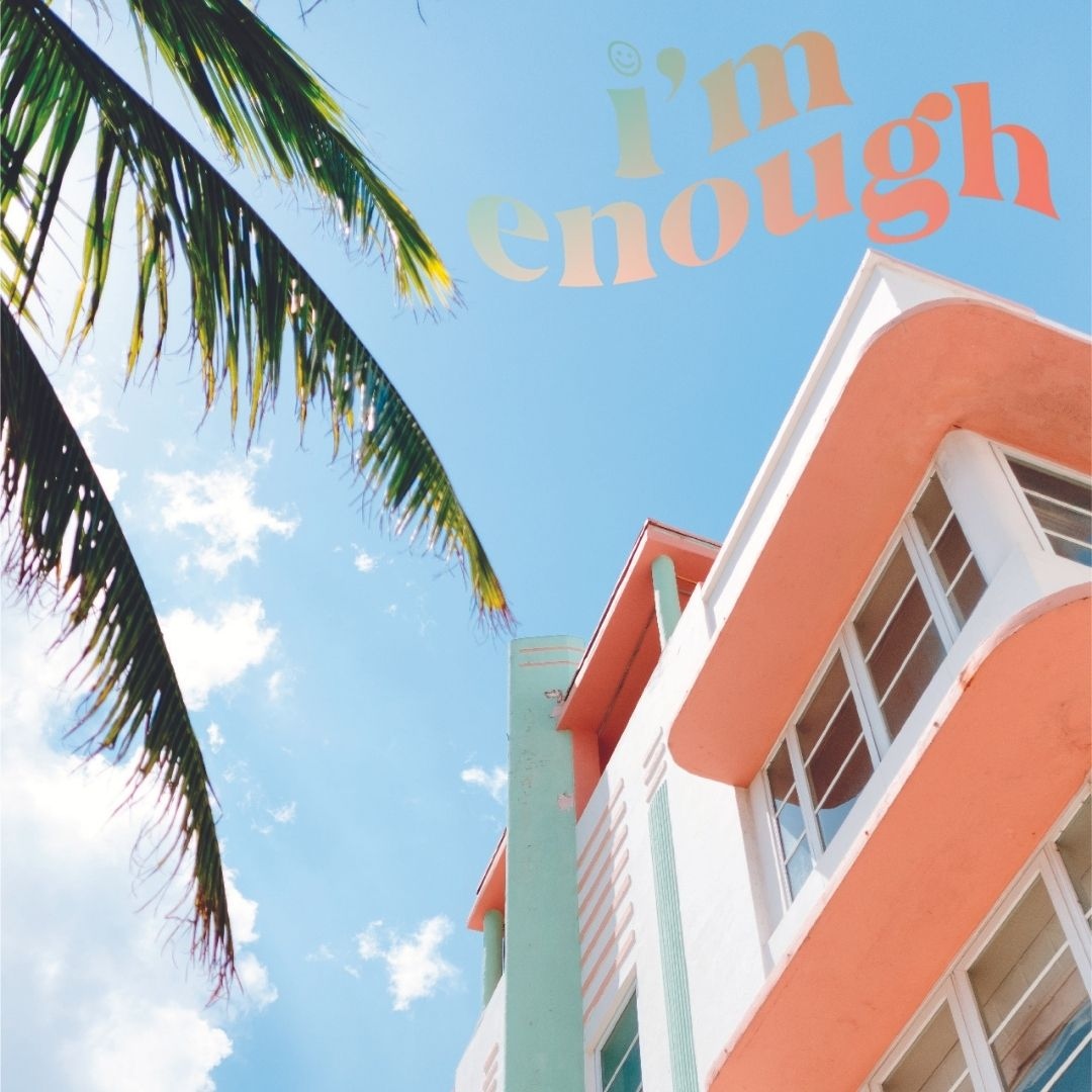 Strong_selfie_'s tweet photo. Things are looking up! 💕

Warmer weather, blue skies, our April subscription boxes just left he warehouse...nothing can stop us now....Anyone else feel like a new person when the weather starts to warm up? ⚡🌴 https://t.co/qMmLKxE442