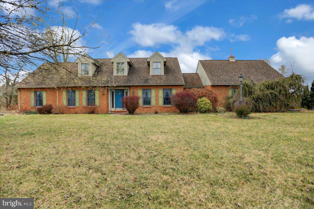 MichelleWertz8's tweet photo. New Listing! $424,900.00, 3BR, 3BA, 2630 HOFFMAN RD, GREENCASTLE, PA 17225, Full Details https://t.co/rLCgRxKwK4 https://t.co/OWRdNvpeJI