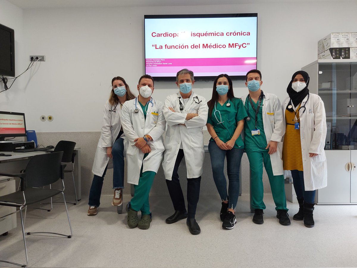JACastilloMo's tweet photo. En el Servicio de Cardio de @Area2Cartagena hoy hemos tenido la última sesión/taller con el  extraordinario grupo de resis de MFyC que han rotado con nosotros estos meses. ¡Gracias por vuestra actitud y suerte en vuestro futuro profesional! @sedes_jose @valentin242 @carprimur https://t.co/aGi72AMJGJ