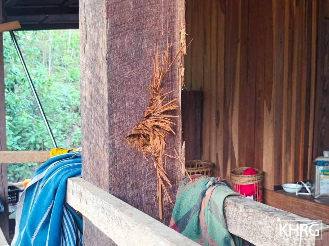 Autumn (@phyutote) on Twitter photo On Mar 20 2022, fighting broke out between SAC and KNLA in AooKreeHtaa village, ThawBawBoh village tract, Kaw T’Ree, Karen State. SAC’s LIB 302 fired multiple mortars into village, damaging 6 houses and a monastery. #2022Mar29Coup  #WhatsHappeningInMyanmar On Mar 20 2022, fighting broke out between SAC and KNLA in AooKreeHtaa village, ThawBawBoh village tract, Kaw T’Ree, Karen State. SAC’s LIB 302 fired multiple mortars into village, damaging 6 houses and a monastery. #2022Mar29Coup  #WhatsHappeningInMyanmar
