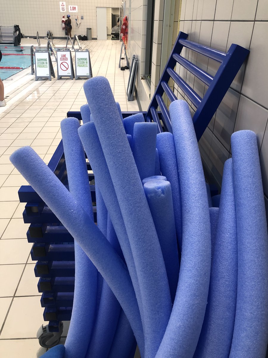 HenryMaynardE17's tweet photo. Year 4 - Norman class are currently in their second week of daily swimming lessons at the #feelgoodcentre. We could not be more thrilled by the progress they have made! Next stop #swimthechannel? https://t.co/J7BOHTr7HJ