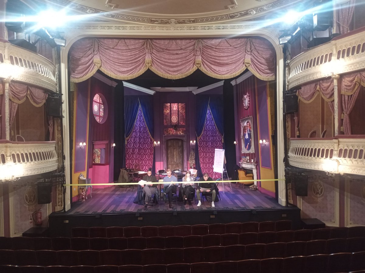 kateweb's tweet photo. Last session of #CriterionNewWriting today, with these brilliant actors, a genuinely lovely group of writers and the estimable @GregMosse, on stage at the gorgeous @CriTheatre. Wish we could do it all again! https://t.co/DD1uyzaiVp