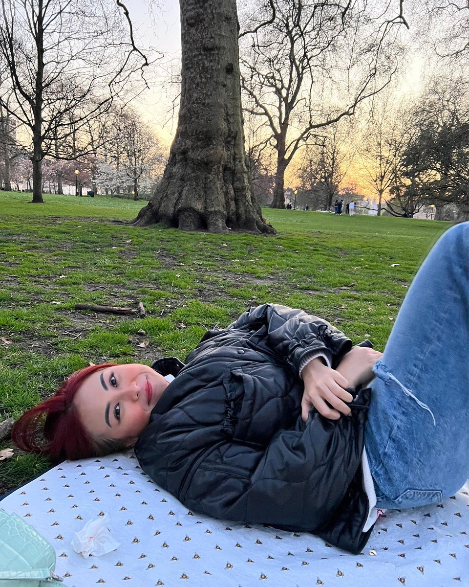 superdupertashy's tweet photo. actually touching grass :) https://t.co/PEdvgbP8dg