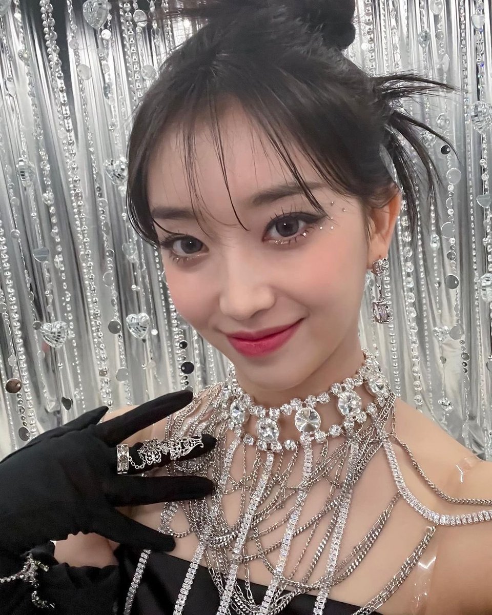 Baezumin's tweet image. Time passes by so quickly.  Few days ago, it was our 500 days. We receive a lot of lot past this period, which makes me deeply moved. Please look after us in the future as well, we will bring more amazing things. I love you all, truly.