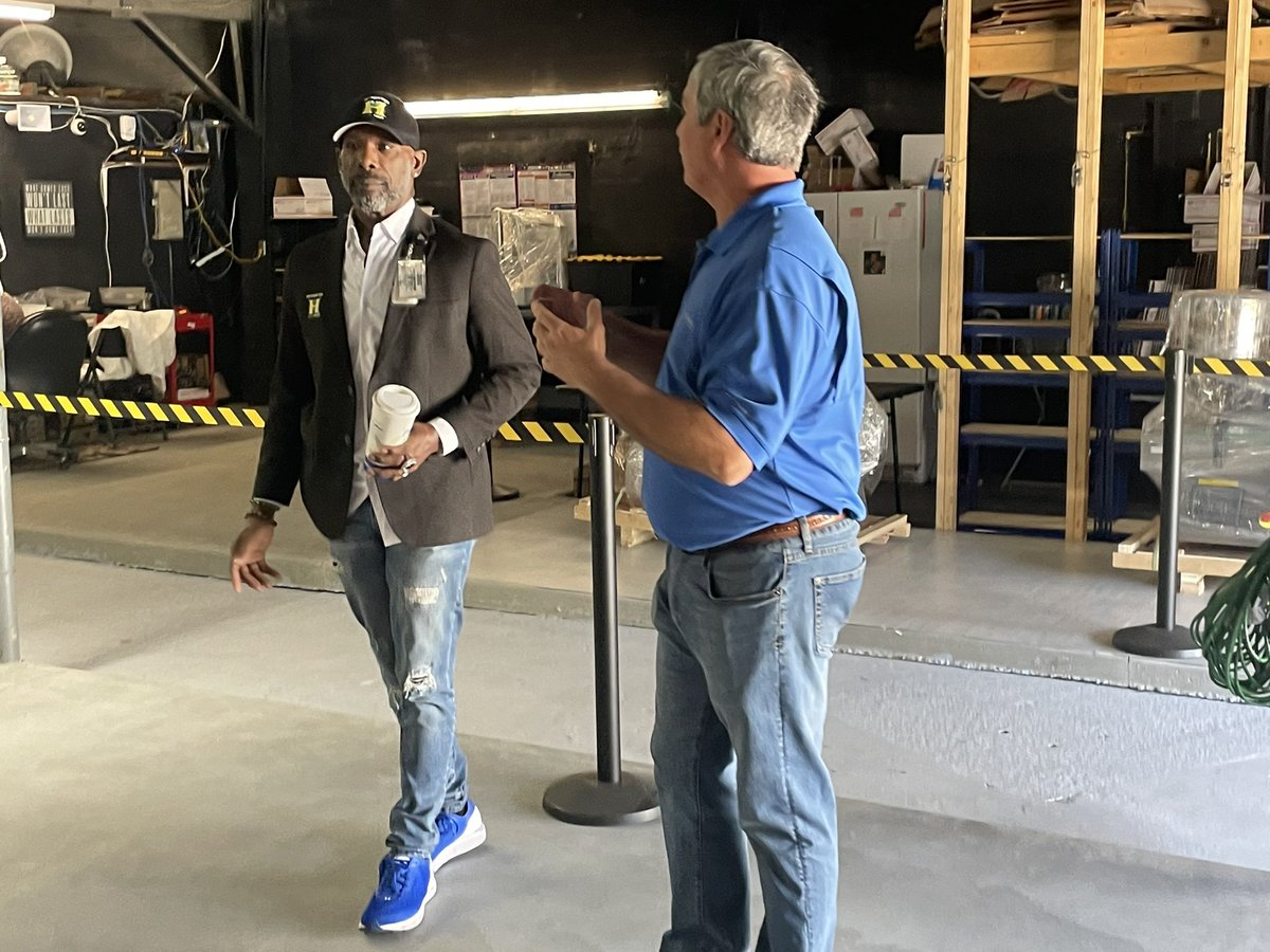 Greentoadleap's tweet photo. Yesterday, along with Georgia Tech, we also hosted:
 
1. City Dept of Economic development
2. County Industrial Authority 
3. Georgia Dept of Economic Development.

#greentoad2022 #LEAPhigher #itscoming #Metter #Candler #georgia #georgiatech #Whitelabel #Wholesale #Manufacturing https://t.co/88PjKJxggw