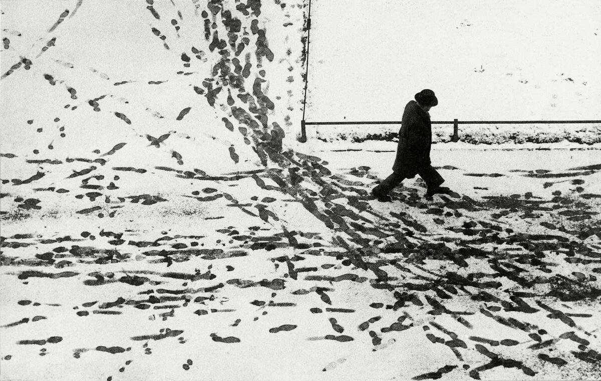 Herbert List – "The pictures I took spontaneously - with a bliss-like sensation, as if they had long inhabited my unconscious - were often more powerful than those I had painstakingly composed. I grasped their magic as in passing.”

© Herbert List / Magnum Photos