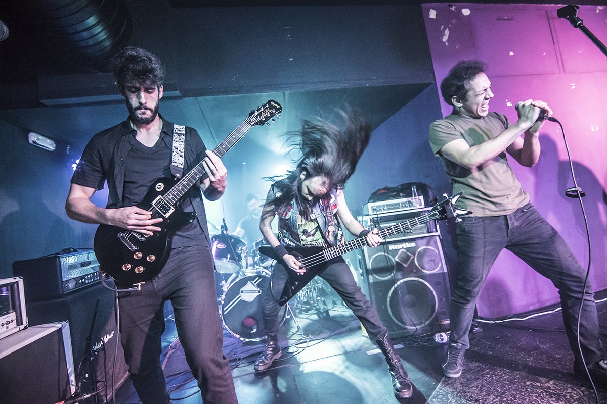 ExodiumMetal's tweet image. 🔥¡GRACIAS, MADRID!🔥

Queremos daros las gracias a todos los que estuvisteis en Hysteria el pasado sábado. ¡Ya había ganas de veros a todos!

También queremos agradecer a toda la familia del Hysteria el trato tan brutal que nos dieron. ¡Estamos deseando volver!

📷 @clphoto90