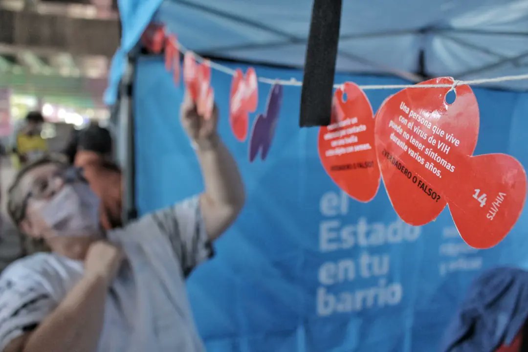 evitacomuna8's tweet photo. Ayer participamos del operativo de El Estado en tu Barrio en Piletones con las compañeras promotoras de género, asesoría social de Casa Pueblo y consejería en ESI. Además estuvo presente la Unidad Productiva gastronómica Panadería Rincón de la Libertad. https://t.co/0NFj8KWe04