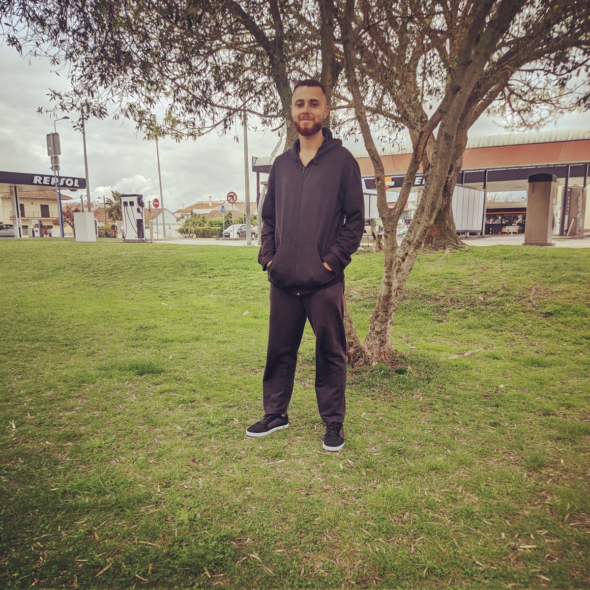 Pytersoncardoso's tweet image. Conhecendo as redondezas