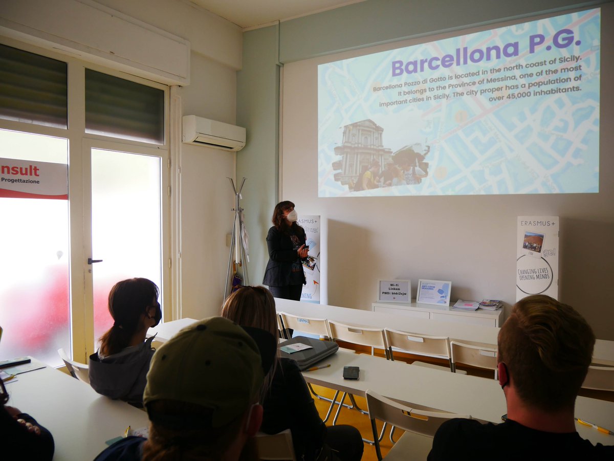 EProjectConsult's tweet photo. A warm welcome to our new group from Austria who received their opening presentation this weekend. 👩‍🏫

For the next 2 weeks, they will be working in different companies in the #marketing and #graphicdesign sector as part of their #ErasmusPlus #internship. 🙌

#EProjectConsult https://t.co/PdaVHOH33d