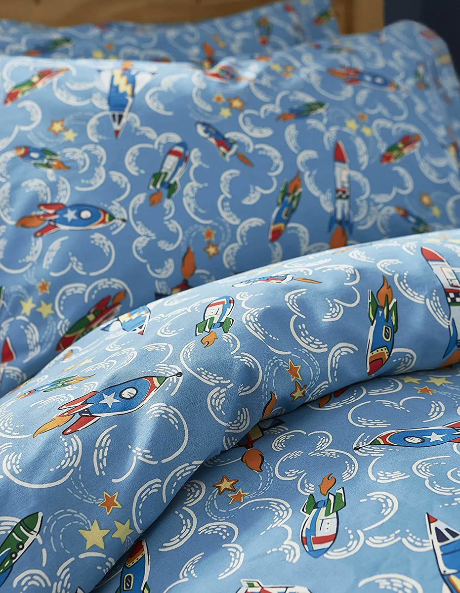 homespacedirect's tweet photo. 🚀 Vintage inspirations from the peak space-era in the 50's were used to gather inspiration for Cath's Rocket print ✨ 
#homespacedirect #designerinteriors #cathkidston #cathkidstonkids #childrensbedroom #childrensbedding #blastoff #cutesy https://t.co/R4W8720mdp