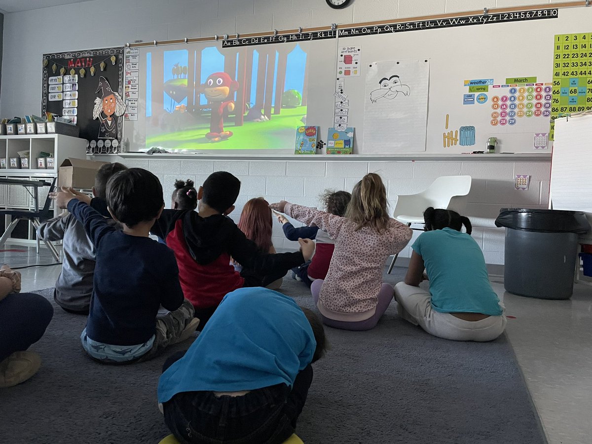 Miss David tweet media