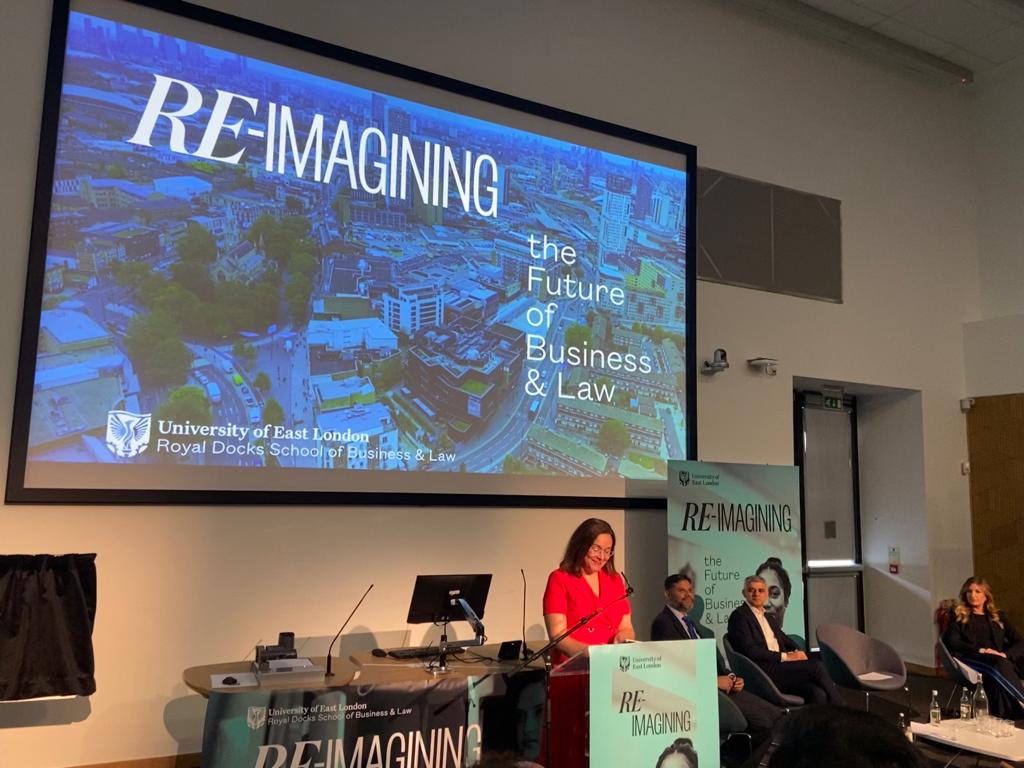 UEL_News's tweet photo. Our Vice-Chancellor & President Amanda Broderick opens our event by talking about the world-class facilities UEL has invested in, to create greater connectivity between our curriculum and the working world.
#USSLaunch @ProfBroderick https://t.co/iSOz1frCk7