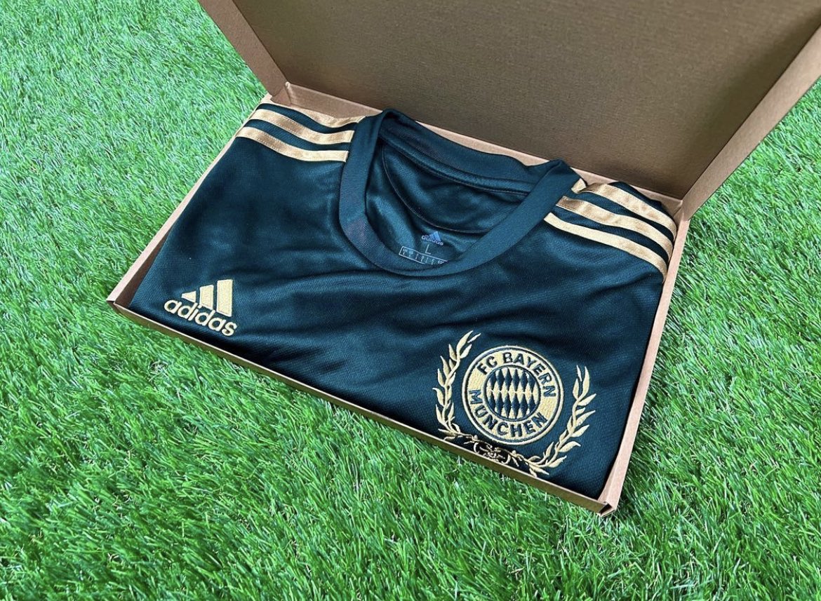 Mystery Football tweet media