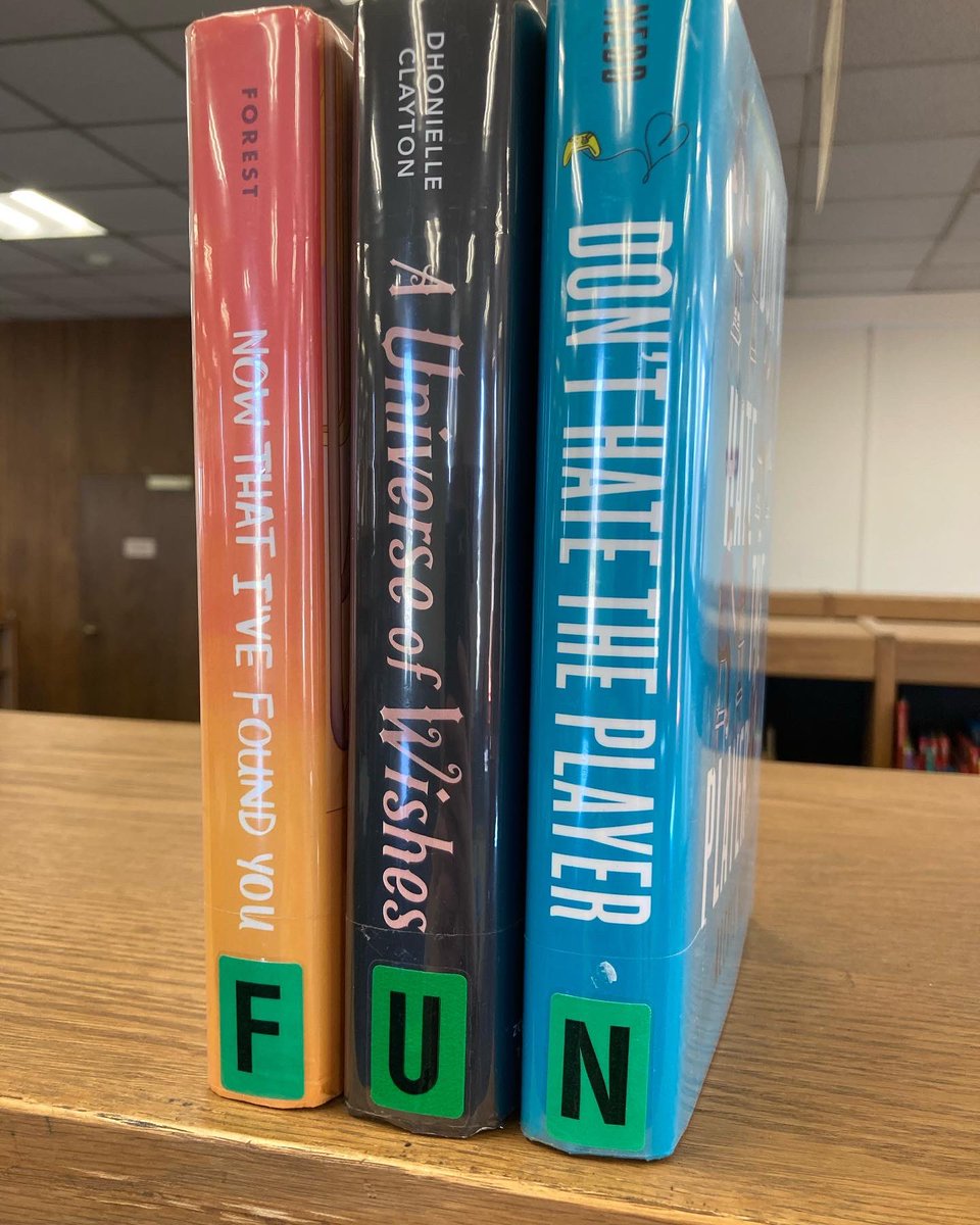 JennWill7423's tweet photo. FUN with spine labels (literally). #lis7423 https://t.co/Ww26n7isAJ