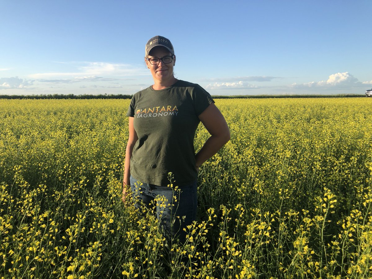 Everyone meet Jennifer! 👋Jenn is Co-Owner and our Research Manager. She focuses on replicated, field scale, on-farm research, facilitating 200+ field-scale trials over the past 4 years! Jenn loves to be out on the water at the lake, where she can escape and get back to nature.