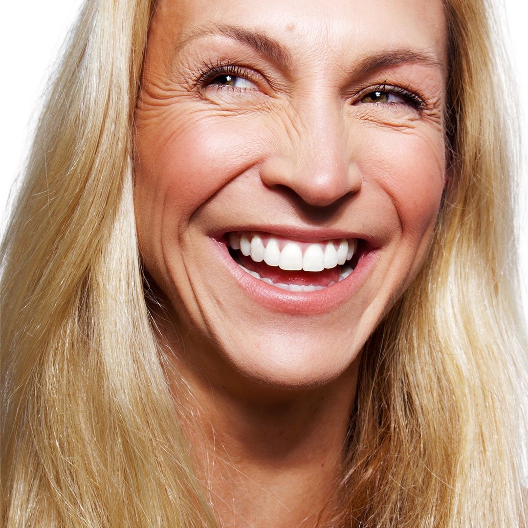 Get Sam's effortless sun-kissed look using 3 skin-loving products ✨

✨ BEIGE 3 MSLondon Mineral Powder Foundation
✨ CONTOUR 1 Mineral Powder Contour
✨ MELLOW MELON Blush Boost

DM us to get color-matched &amp; shop your faves online <a href="/superbalist/">Superbalist</a> OR in-store <a href="/WOOLWORTHS_SA/">Woolworths SA</a>